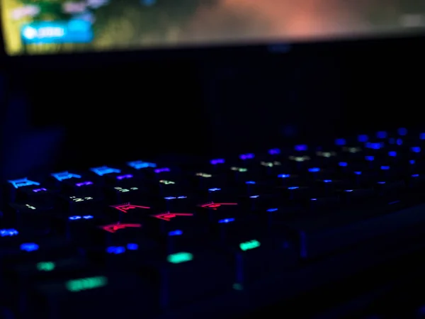 Wasd Teclado Juego Rgb Iluminación Muchos Colores Centran — Foto de Stock