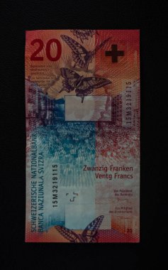 Yeni yirmi İsviçre Frangı para birimi İsviçre şeffaf izole siyah arka plan bill