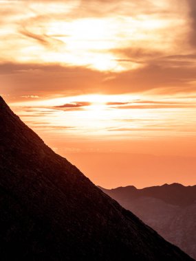 dağ, dağ siluet swiss alps brienzer rothorn güneş fişekleri arkasında dramatik günbatımı