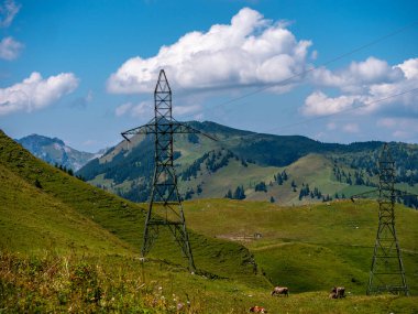 İsviçre Alpleri güneşli yüksek gerilim sonrası güç Polonyalılar yüksek dağlar yüksek gerilim kule