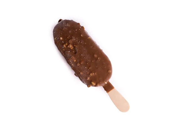 選択的なフォーカスと作物のフラグメントで白い背景に分離されたチョコレートのアイス キャンデー アイス クリーム — ストック写真