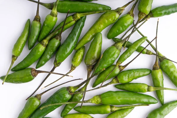 Green Bird Eye Chili Thai Chili Pepper Bird Chili Pepper — стоковое фото