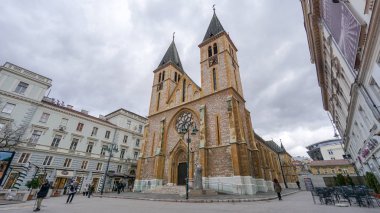 Saraybosna, Bosna Hersek - Aralık 15,2018 - Saraybosna, Bosna-Hersek tarihi merkezinin görünümü. Seçici odak