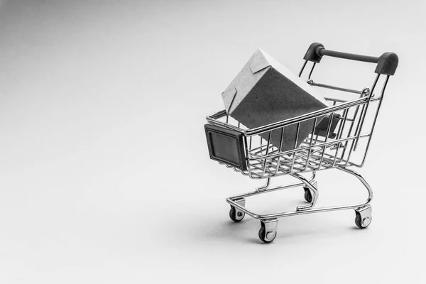 Shopping Cart Och Rutan Svart Och Vit Bakgrund Affärer Och — Stockfoto