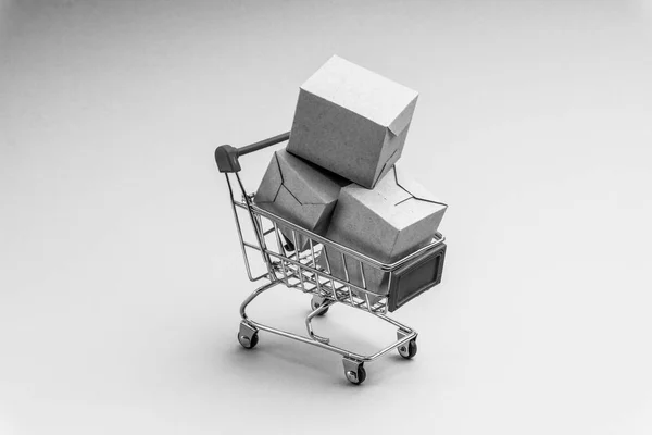 Shopping Cart Och Rutan Svart Och Vit Bakgrund Affärer Och — Stockfoto