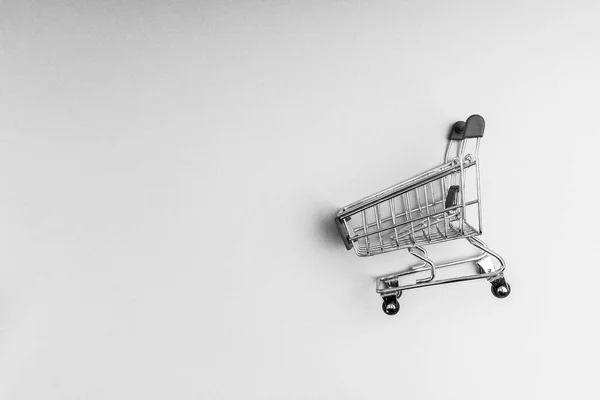 Kundvagn Svart Och Vit Bakgrund Affärs Och Shoppingområdet Koncept Selektivt — Stockfoto