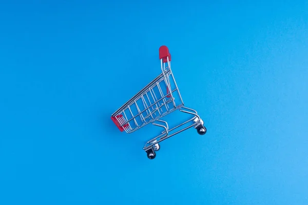Winkelwagen Blauwe Achtergrond Business Shopping Concept Selectieve Aandacht — Stockfoto