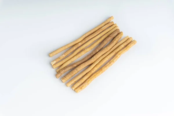 Sikat Gigi Alami Miswak Kayu Sugi Pada Latar Belakang Putih — Stok Foto