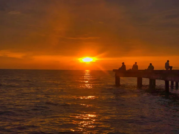 Port Dickson Malajsie Září 2018 Jetty Neidentifikovaný Lidé Pláži Port — Stock fotografie