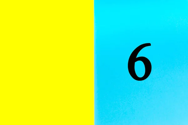 Six Palavras Escritas Fundo Azul Amarelo Número Calendário Mês Data — Fotografia de Stock