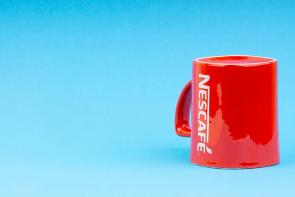 Kuala Lumpur Malasia Julio 2019 Taza Nescafe Roja Promocional Sobre — Foto de Stock