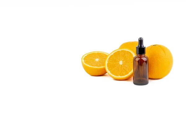 Vitamin Serum Flaska Med Pipett Och Orange Vit Bakgrund Hälso — Stockfoto