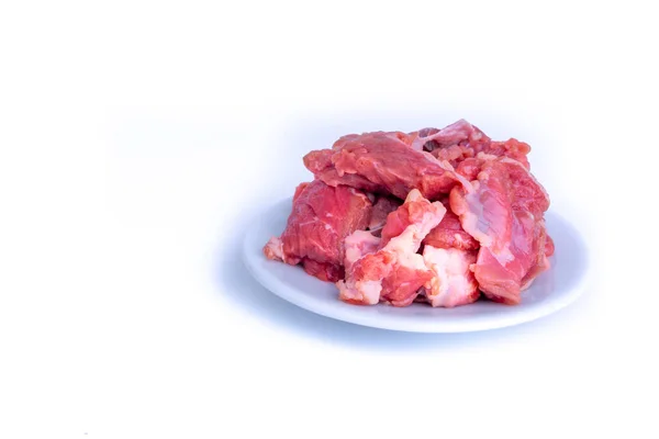 Verse Rauwe Biefstuk Geïsoleerd Witte Achtergrond Met Selectieve Focus — Stockfoto