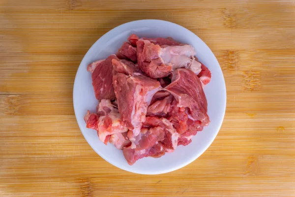 Frisches Rohes Rindersteak Auf Holzgrund Mit Selektivem Fokus — Stockfoto