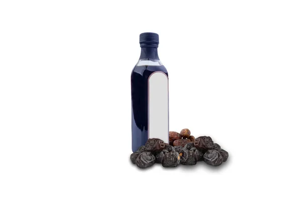 Datteln Essigflasche Und Datteln Frucht Auf Weißem Hintergrund Kopierraumkonzept — Stockfoto