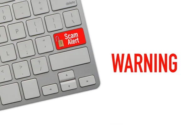 Uyari Scam Alert Metin Beyaz Arkaplan Üzerinde Bilgisayar Klavye Üzerinde — Stok fotoğraf