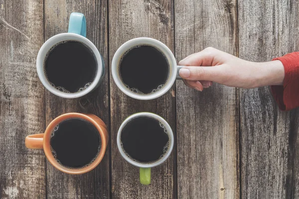 Mano Mujer Sosteniendo Una Taza Café —  Fotos de Stock