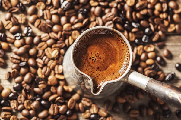 Kávé Pot Fából Készült Háttér Szemes Kávé — Stock Fotó