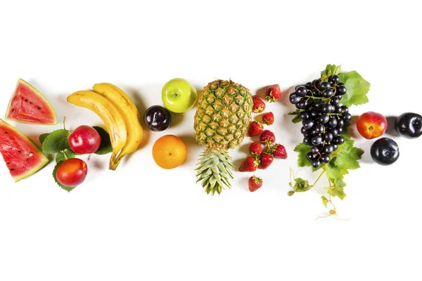 Frutos Surtidos Sobre Fondo Aislado — Foto de Stock