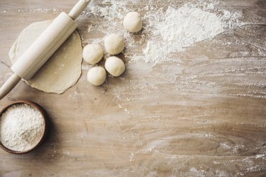 Hamur un ve merdane ahşap tablo