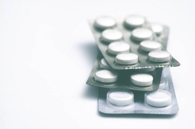 Hap ve kapsül görünümü kapatın