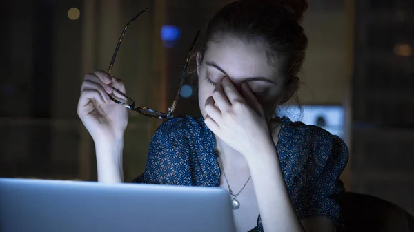 Tired Young Woman Working Computer — Stock Photo, Image