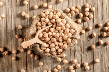 Çuval üst görünümde nohut.