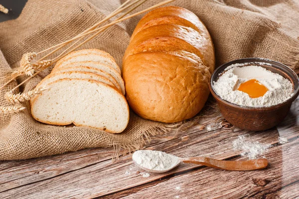 Yapımı Ekmeğin Yakın Çekimi Köylü Somun Ekmeği Yazı Için Yeri — Stok fotoğraf