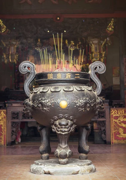 Ancient incense sticks burner in chinese temple — Stock Photo, Image