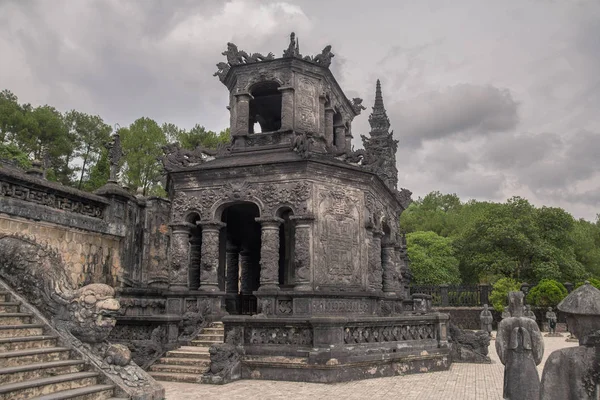 Khai Dinh tomb exterior in Hue — ストック写真