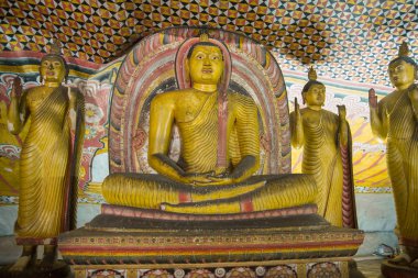 dambulla antik buda heykeli