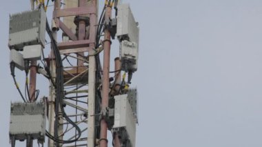 Telekomünikasyon kulesi. Medya anten kulesini kule. Elektrik ve sanayi. Yüksek kaliteli iletişim hatları. Olgunlaştı piyasalar dünya çapında.