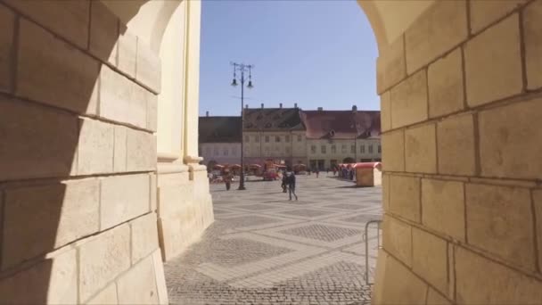 Nieznana Europa. Atrakcyjne mało znane miejsca do odwiedzenia. Koncepcja podróżowania. Koszty podróży. Tło turystyczne. Architektura starej Europy. Zwiedzanie nowych miejsc w starej Europie. — Wideo stockowe