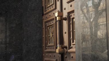 Ukrayna Başsavcılığı Ofisi. Ukrayna Savcılığının en yüksek mercii. Eyalet devlet dairesi. Birleşmiş Duruşma Öncesi Soruşturma Kayıtları. Savcılığa gidiyorum.