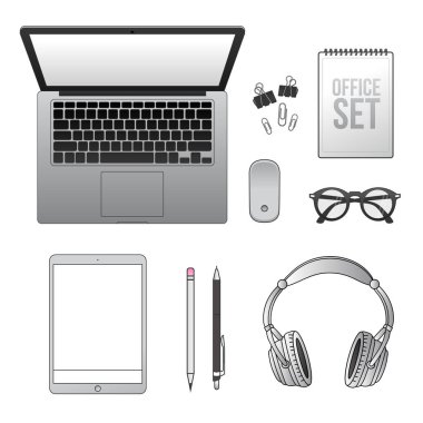 Ofis hazır. Dizüstü bilgisayar, not defteri, kalem, kulaklık, bilgisayar faresi, gözlük, ataç. Vektör çizimi. Beyaz izole arkaplan.