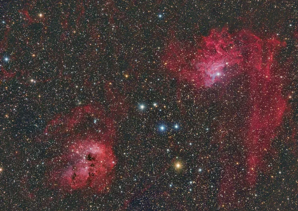 405 Flaming Star Nebula 410 Nebula — Stock Photo, Image
