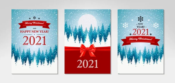 Bir paket mutlu noeller ve güzel kış manzaralı dikey tebrik kartları. Karlı mavi Noel ağacı manzarası. Elle çizilmiş ögelerle vektör illüstrasyonu