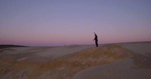 Entrenamiento del boxeador al amanecer — Vídeo de stock