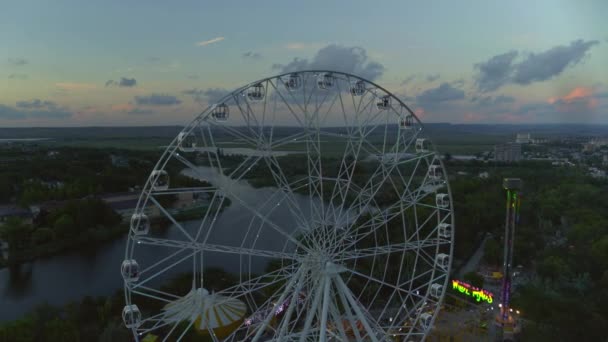 Pariserhjul på stranden — Stockvideo