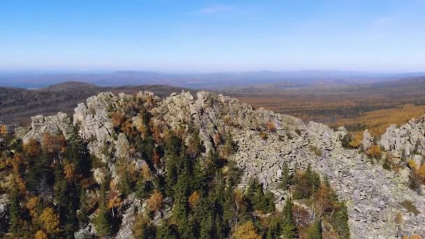 Montanhas uma cadeia montesa — Vídeo de Stock