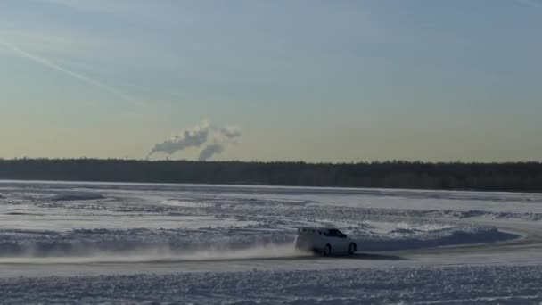 Ράλι αγωνιστικά αυτοκίνητο αγώνων πάγου — Αρχείο Βίντεο