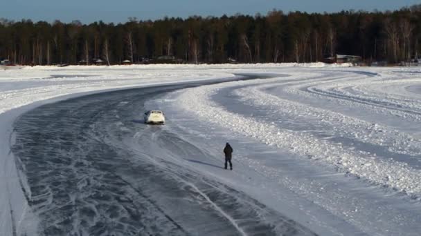 Rally Racing Car Carreras de hielo — Vídeos de Stock