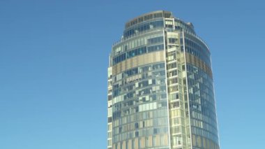 Modern şehir merkezinin havadan görünüşü