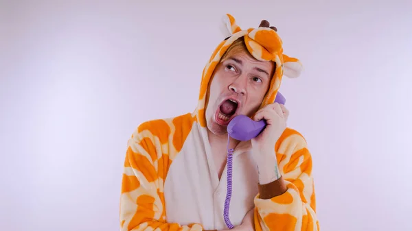 Tipo Pijama Niños Brillantes Forma Canguro Retrato Emocional Estudiante Presentación —  Fotos de Stock