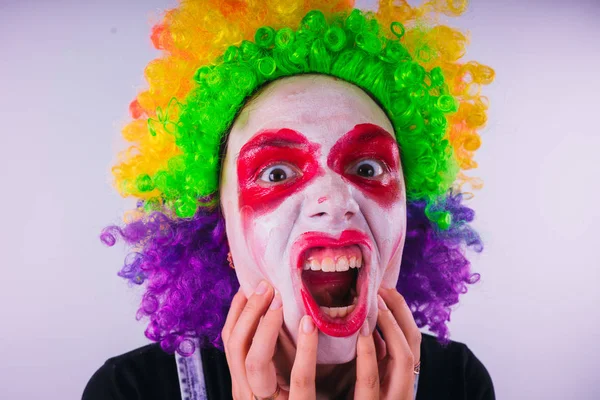 Menina Uma Imagem Brilhante Palhaço Retrato Emocional Estudante Apresentação Fantasiada — Fotografia de Stock