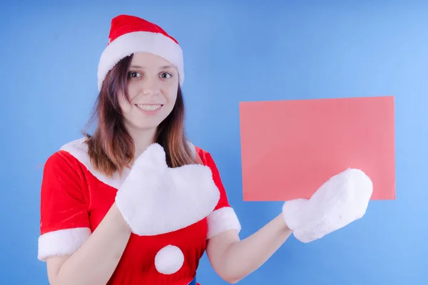 Menina Terno Papai Noel Com Sinal Fundo Branco Conceito Descontos — Fotografia de Stock
