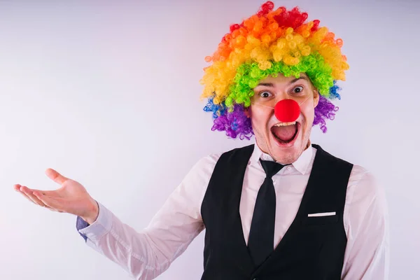 Trabajador Oficina Con Peluca Payaso Concepto Payaso Trabajo Empresario Con — Foto de Stock