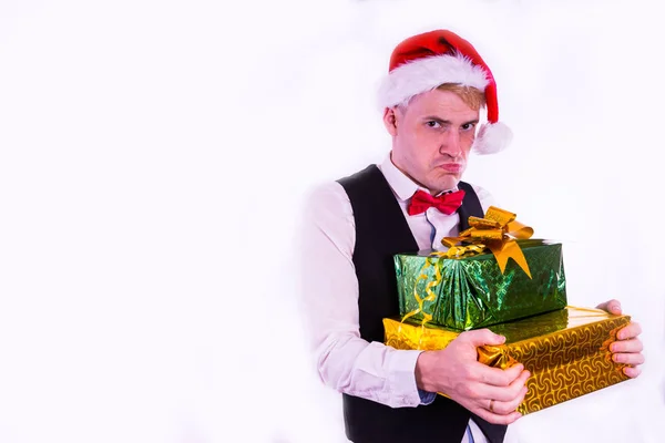 圣诞老人帽子里的那个人 办公室里圣诞节的概念 在白色背景下的礼物的家伙 — 图库照片