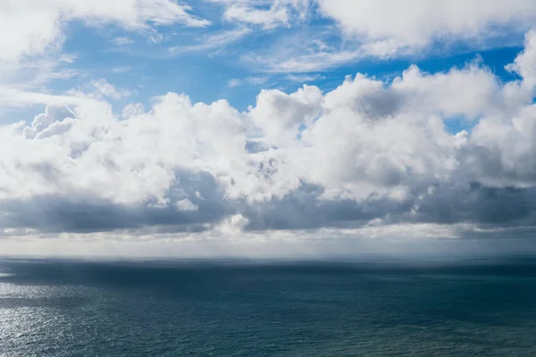 Mar Tempestade Céu Thundery Clouds Gray Ocean Natureza Selvagem Fundo — Fotografia de Stock