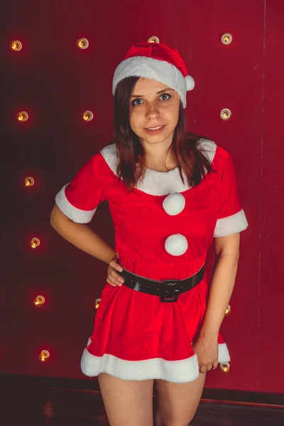 Fiesta Celebración Navidad Año Nuevo Hermosa Chica Con Sombrero Rojo — Foto de Stock